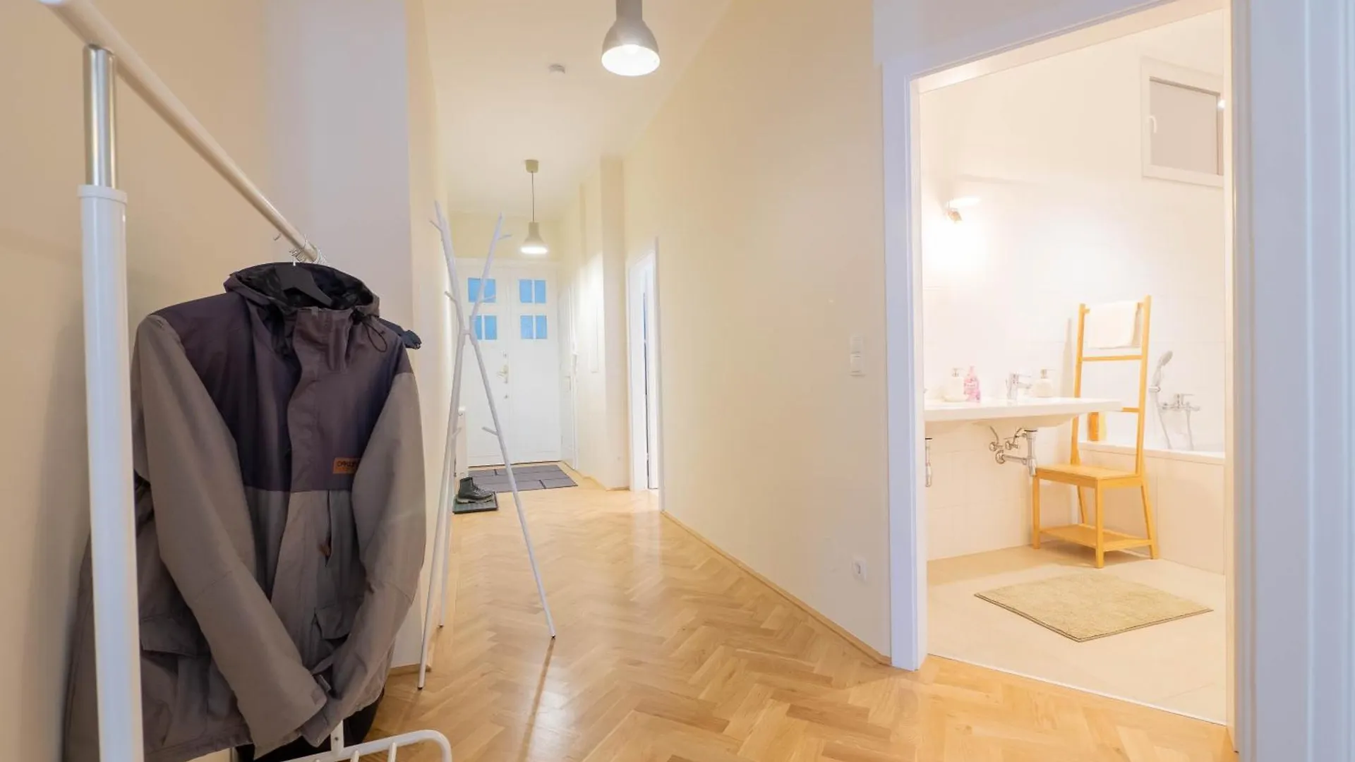 Shopping & Gourmet In Mariahilf Apartment Vienna 0*,  Austria