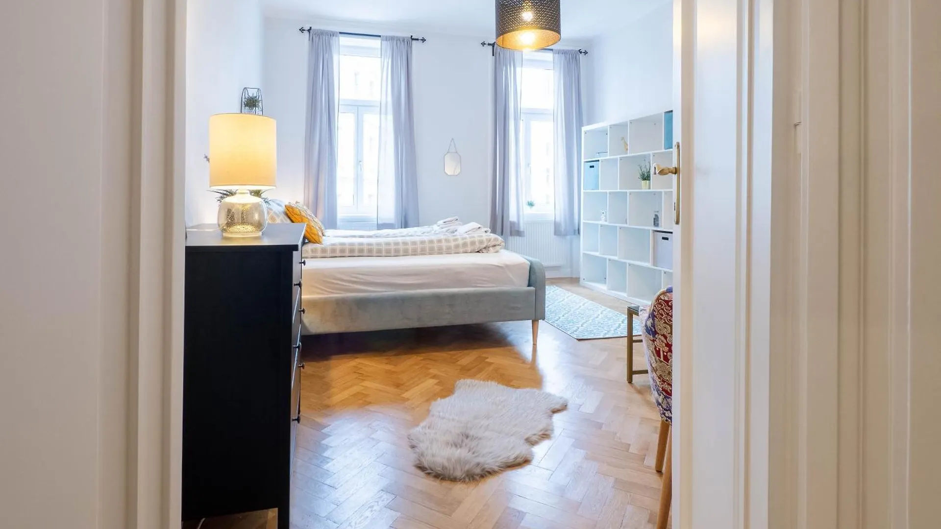 Shopping & Gourmet In Mariahilf Apartment Vienna Austria