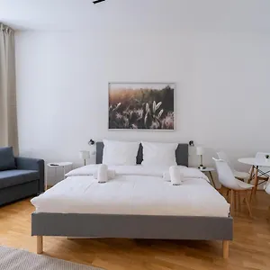 Apartment Air Conditioning 330 Mbit Wifi Self Check-in, Vienna