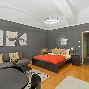 Augarten Residences דירה