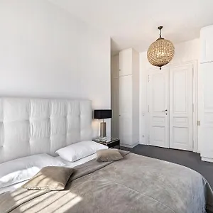 Apartment 6, Vienna